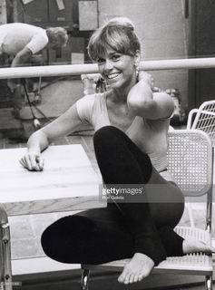 Jane Fonda feet photo thumbnail