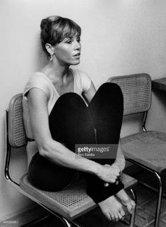 Jane Fonda feet photo thumbnail