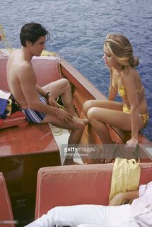 Jane Fonda feet photo thumbnail