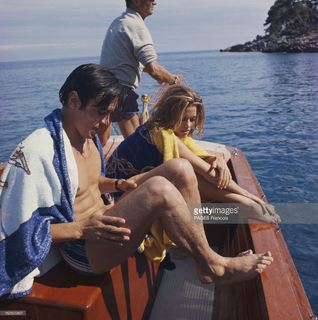 Jane Fonda feet photo thumbnail