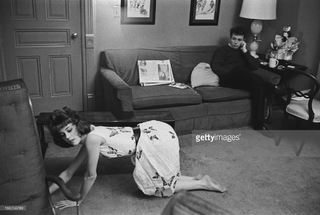 Jane Fonda feet photo thumbnail