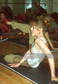 Jane Fonda feet photo thumbnail