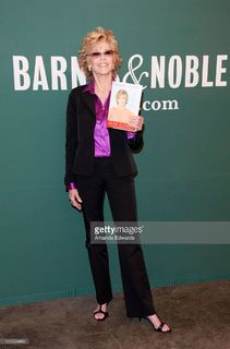 Jane Fonda feet photo thumbnail