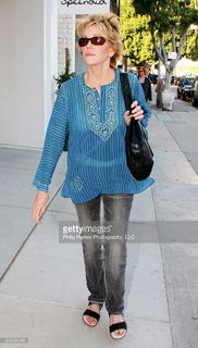 Jane Fonda feet photo thumbnail