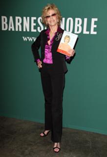 Jane Fonda feet photo thumbnail