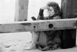 Jane Fonda feet photo thumbnail