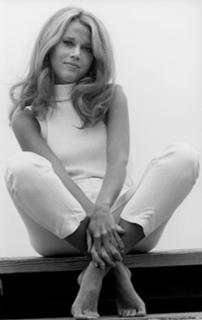 Jane Fonda feet photo thumbnail