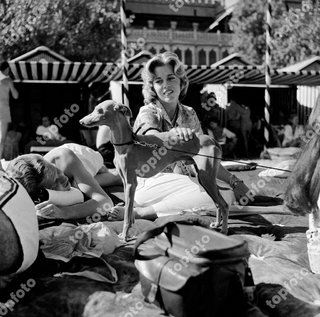 Jane Fonda feet photo thumbnail