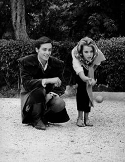 Jane Fonda feet photo thumbnail