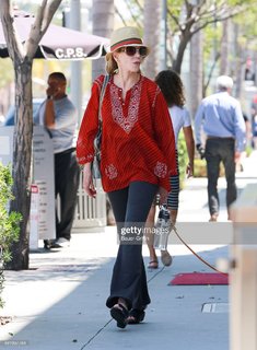 Jane Fonda feet photo thumbnail