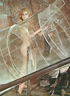 Jane Fonda feet photo thumbnail
