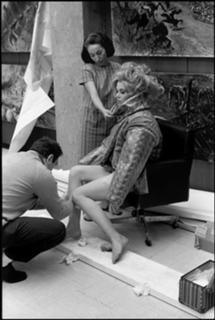 Jane Fonda feet photo thumbnail