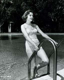 Jane Greer feet photo 9