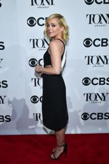 Jane Krakowski feet photo thumbnail