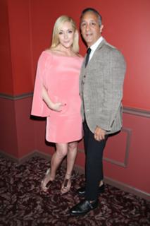 Jane Krakowski feet photo thumbnail
