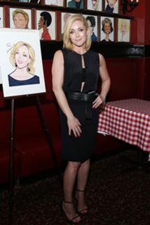Jane Krakowski feet photo thumbnail