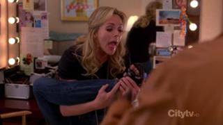 Jane Krakowski feet photo thumbnail