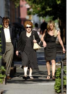 Jane Krakowski feet photo thumbnail
