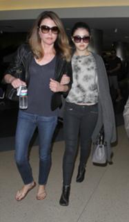 Jane Leeves feet photo thumbnail