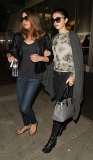 Jane Leeves feet photo thumbnail