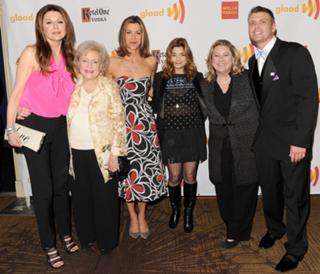 Jane Leeves feet photo thumbnail