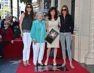 Jane Leeves feet photo thumbnail