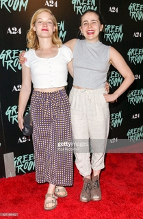 Jane Levy feet photo thumbnail