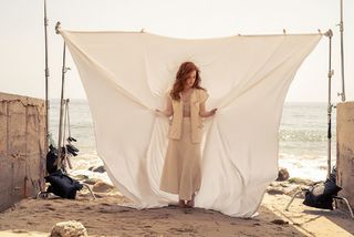 Jane Levy feet photo thumbnail