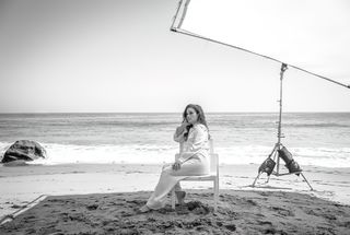 Jane Levy feet photo thumbnail