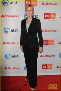 Jane Lynch feet photo 12
