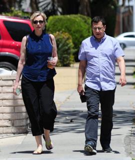 Jane Lynch feet photo 12