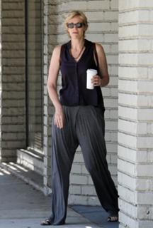 Jane Lynch feet photo 19