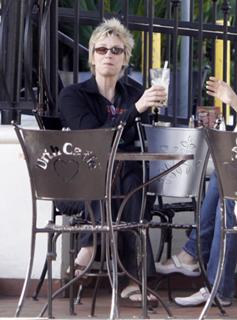 Jane Lynch feet photo 2