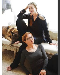 Jane Lynch feet photo 5