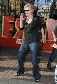 Jane Lynch feet photo 2