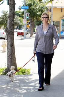 Jane Lynch feet photo 12