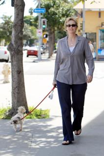 Jane Lynch feet photo 11