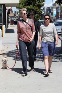 Jane Lynch feet photo 4