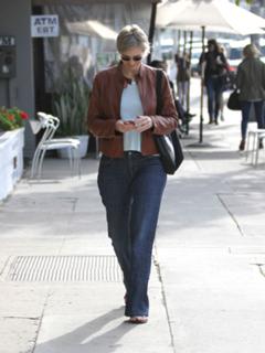 Jane Lynch feet photo 18