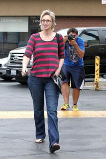 Jane Lynch feet photo 10