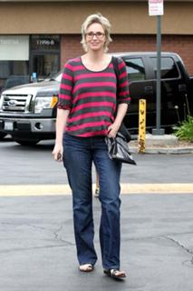 Jane Lynch feet photo 8