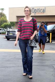 Jane Lynch feet photo 20