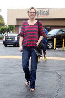Jane Lynch feet photo 19