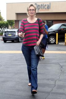 Jane Lynch feet photo 17