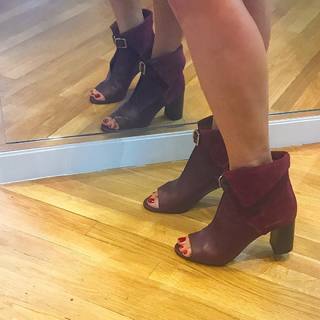 Jane McGarry feet photo 11