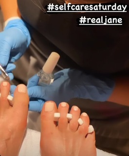 Jane McGarry feet photo 7