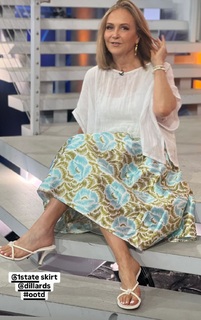 Jane McGarry feet photo 4