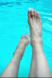 Jane McGarry feet photo 16