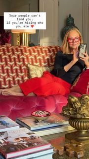 Jane McGarry feet photo 1