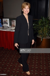 Jane Pauley feet photo 3
